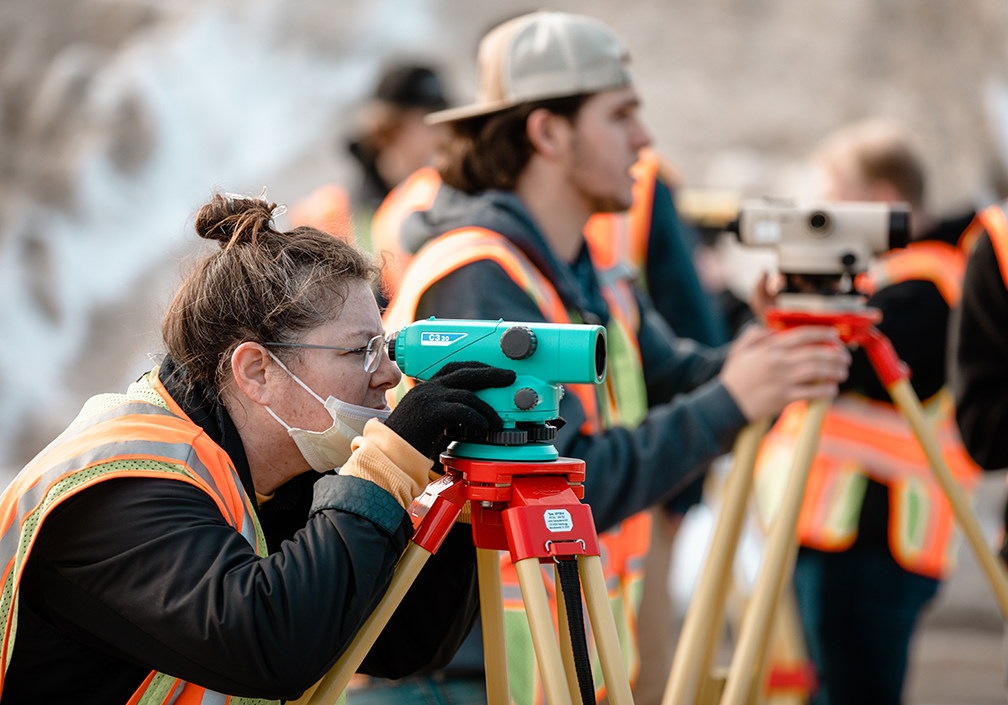 The Top 5 Reasons Why You should Consider a Surveyor