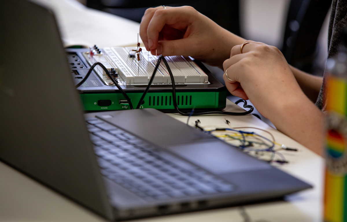 Engineering students work on an Electrical Engineering project.
