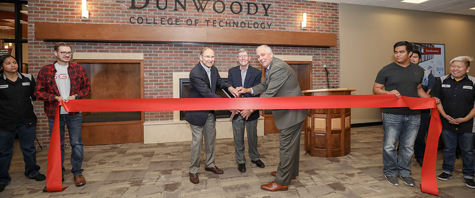 RibbonCutting-Sept28-2018-960x400